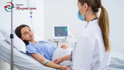 Пациент под капельницей